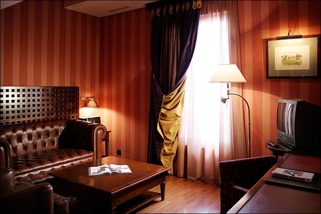 Villa Pantheon Paris Rom bilde